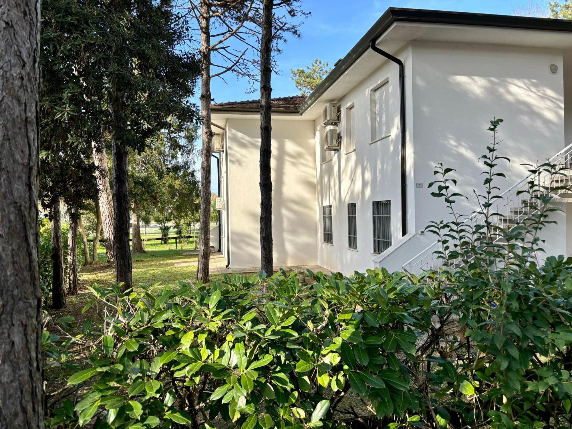 Villa Giorgio 2 Mare E Pineta Bibione Exterior foto